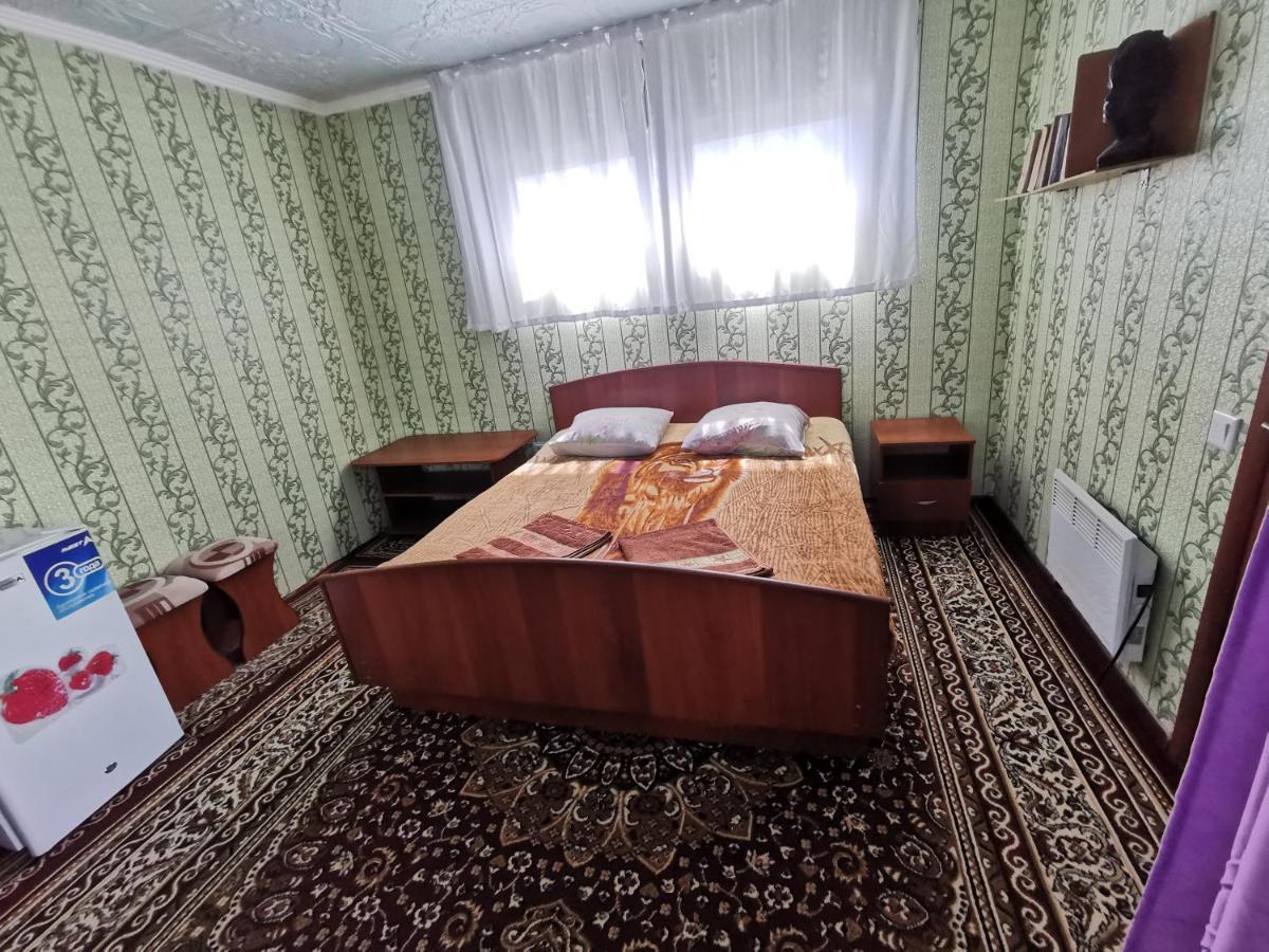 Petrovskaya Pristan 2 Hotell Cholpon-Ata Exteriör bild