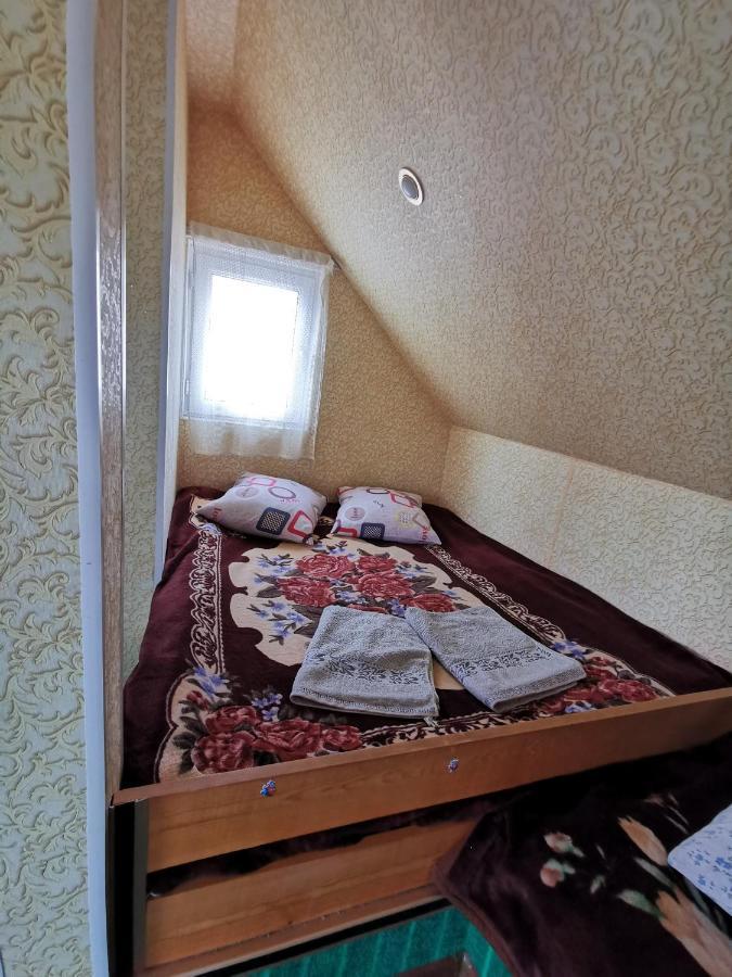 Petrovskaya Pristan 2 Hotell Cholpon-Ata Exteriör bild