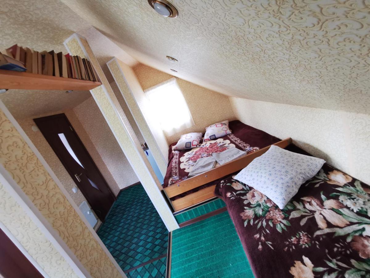 Petrovskaya Pristan 2 Hotell Cholpon-Ata Exteriör bild