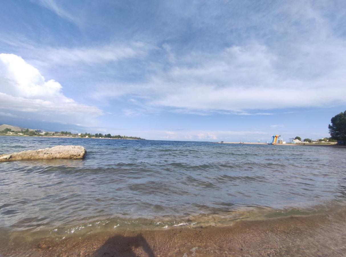 Petrovskaya Pristan 2 Hotell Cholpon-Ata Exteriör bild