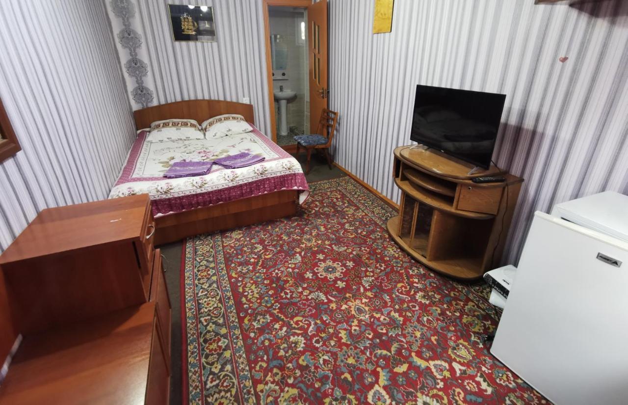 Petrovskaya Pristan 2 Hotell Cholpon-Ata Exteriör bild