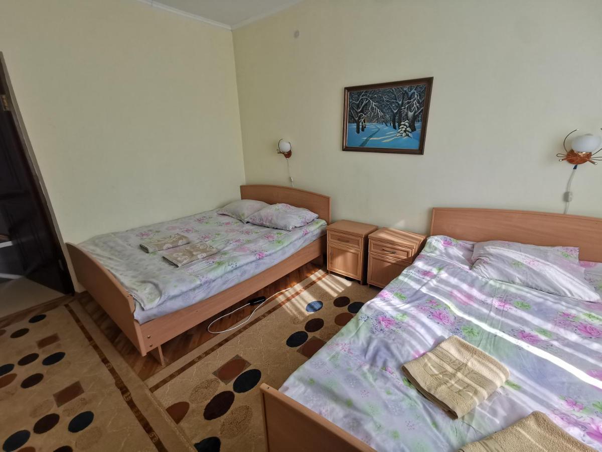 Petrovskaya Pristan 2 Hotell Cholpon-Ata Exteriör bild